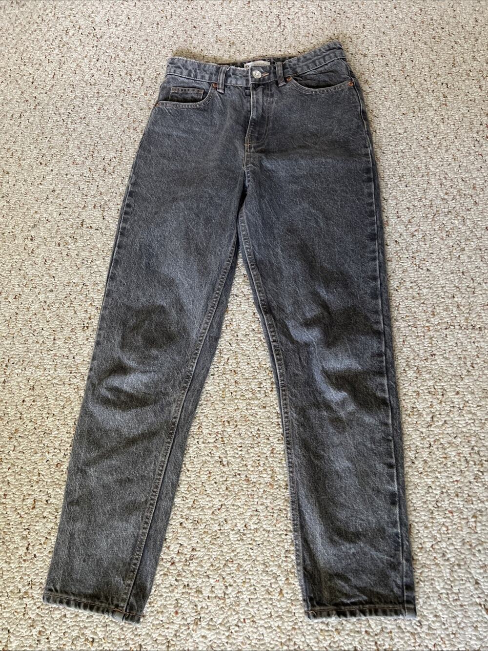 Zara Jeans Women's Size 4Gray Denim Hi-Rise Curved Tapered Leg Mom 26"X28”